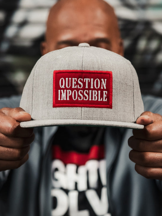 Question Impossible Hat (Grey / Red)