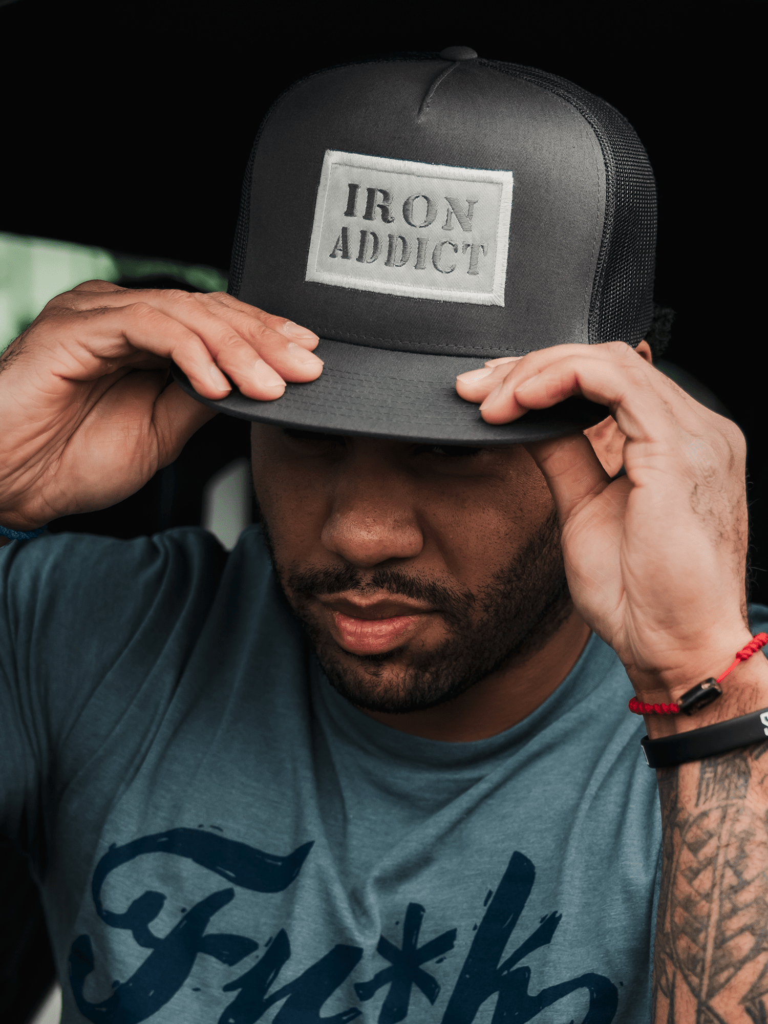 Snapback Hat Iron Addict Grey and Silver 